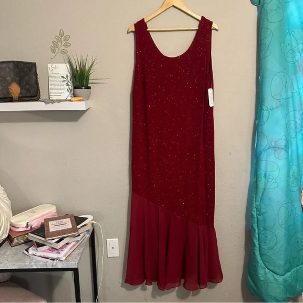 Monroe & Main 16W Glitter Dress NWT Mermaidcore Asym Hem Glam Formal Burgundy